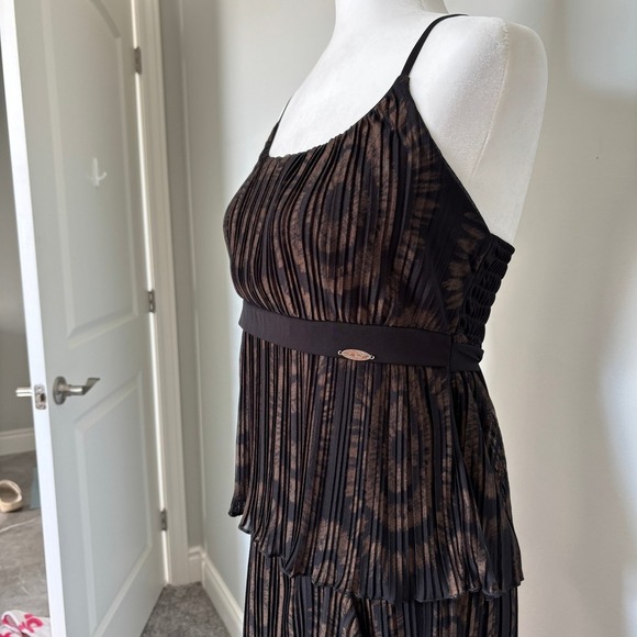 Women's Size M Dress Dark Romantic Pleated Tiered Flirty Cocktail Party Black - Picture 6 of 16